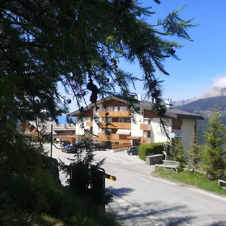 42 Apartament